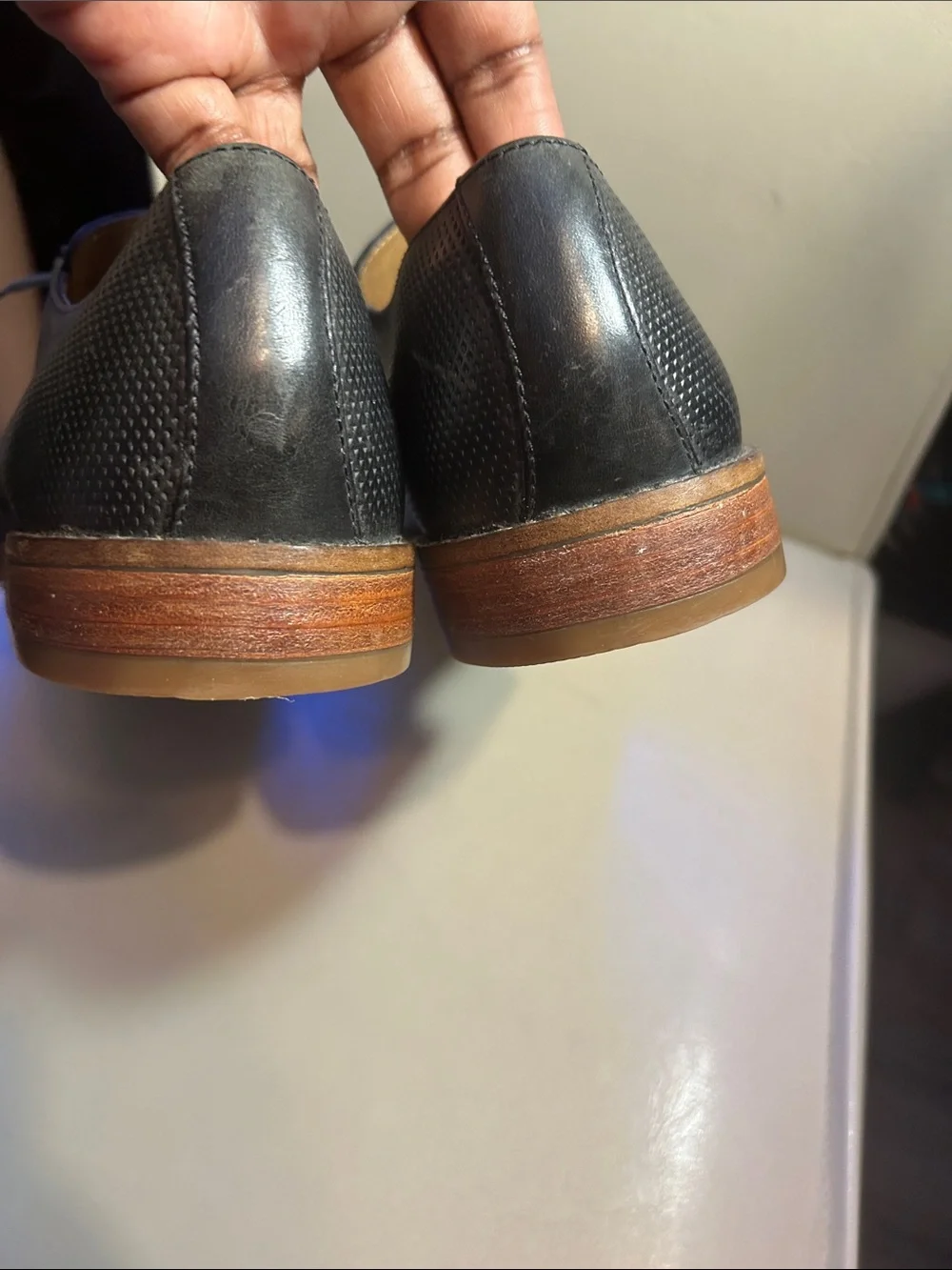 Hush Puppies Men’s Black Leather Perforated Derby Shoes: Size 9